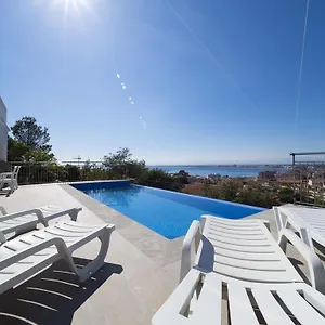 https://inmosantos-casa-tordera.catalonia-hotels.com